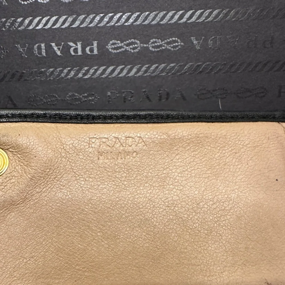 PRADA Wallet - Picture 5 of 7